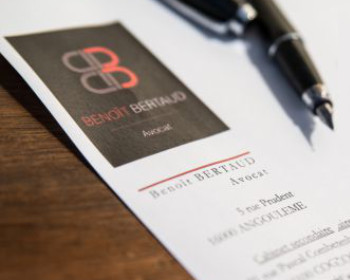 Avocat ligite, conflit voisinage, médiation sur Angoulême, Cognac | Maitre Benoit Bertaud.